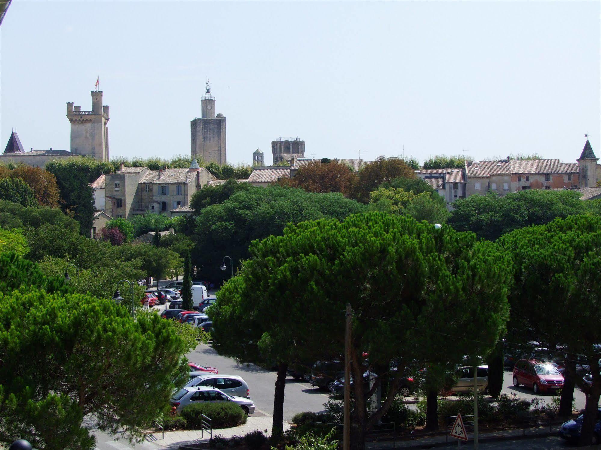 Uzes Appart Hotel Residence Le Mas Des Oliviers Exteriör bild